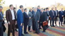 Евгений Савченко посетил новое здание участкового пункта полиции в Губкинском округе