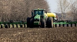 Вячеслав Гладков сообщил о старте сева технических культур в Белгородской области