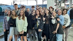 Ученики 9В класса Бирюченской школы побывали в Санкт-Петербурге