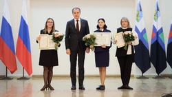 Вячеслав Гладков рассказал о вручении именных стипендий студентам белгородских ссузов и вузов