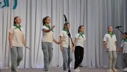 Более 200 красногвардейских школьников трудились на различных объектах в летний период